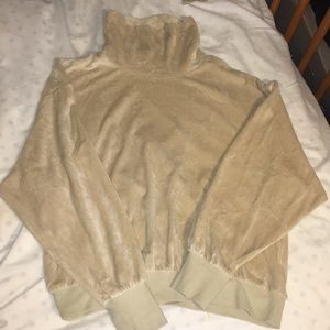 VELVET TURTLE NECK